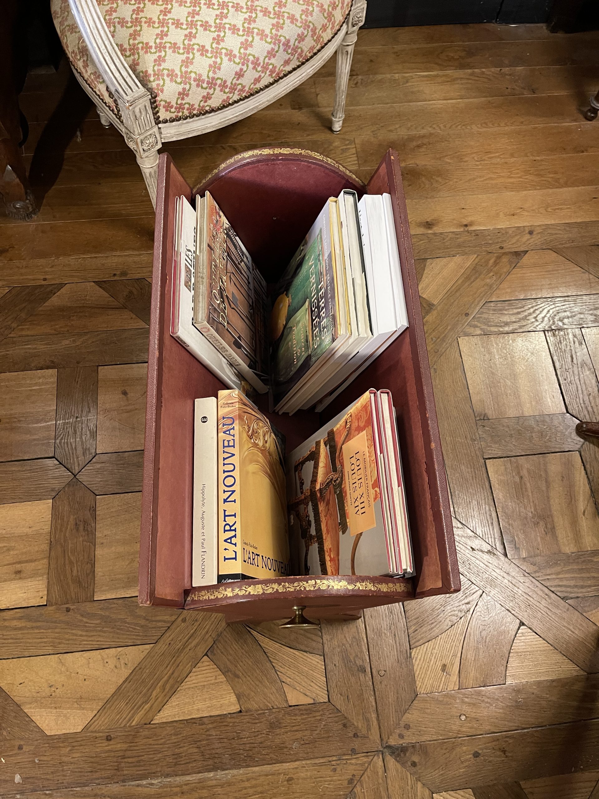 Ponvianne Antiquités Porte-revue 5