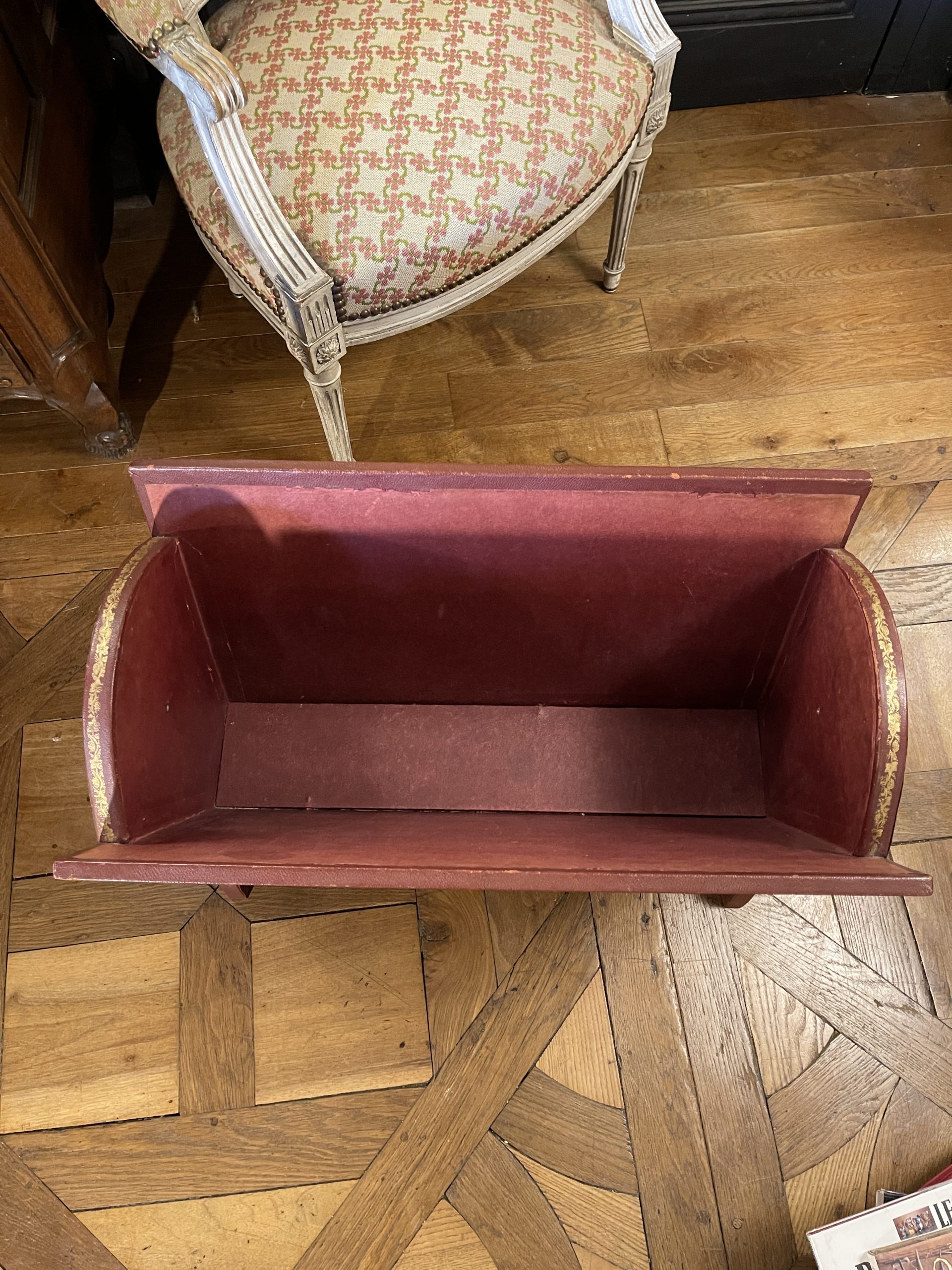 Ponvianne Antiquités Porte-revue 8