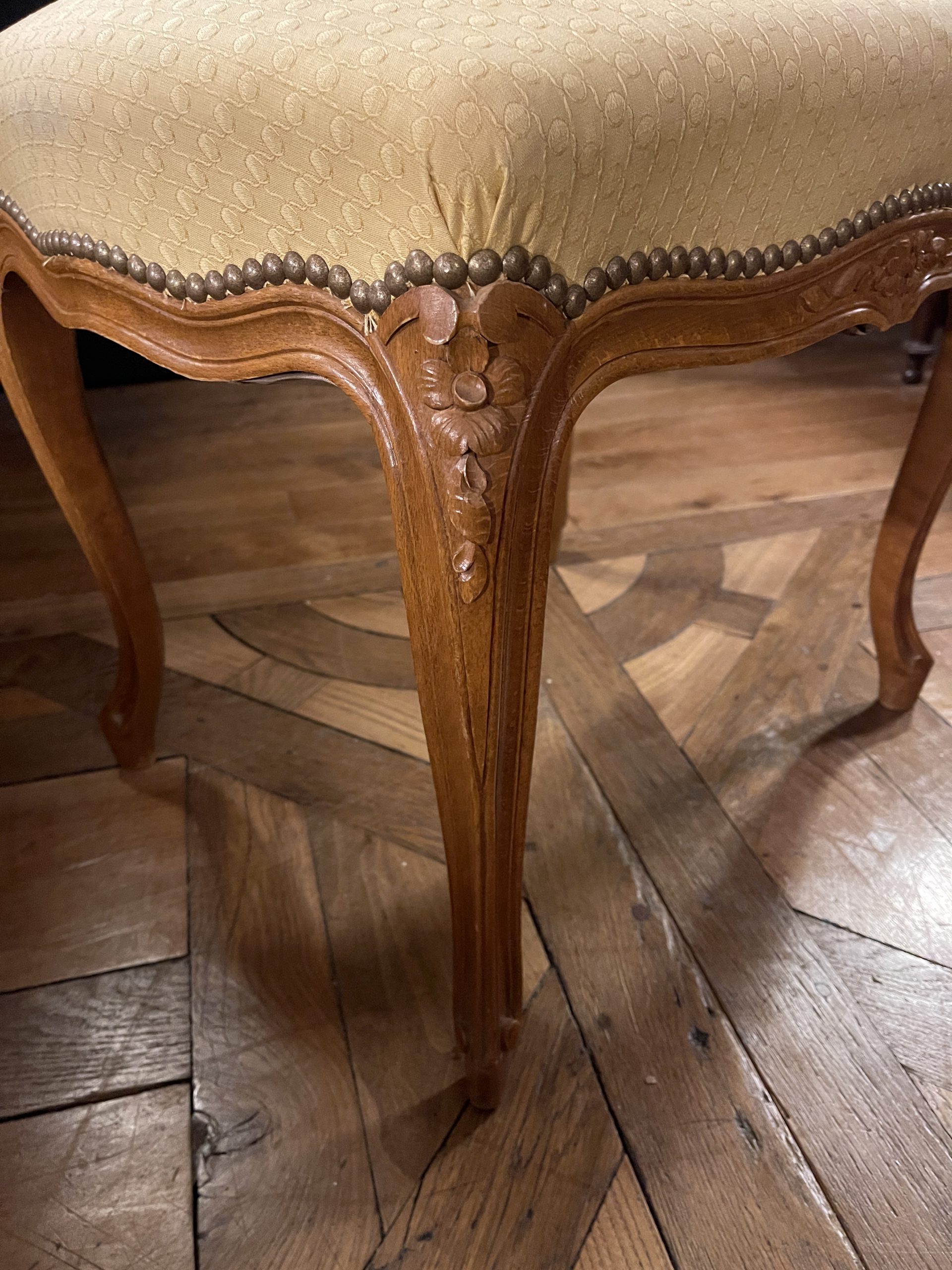 Ponvianne Antiquités Tabouret style Louis XV 5