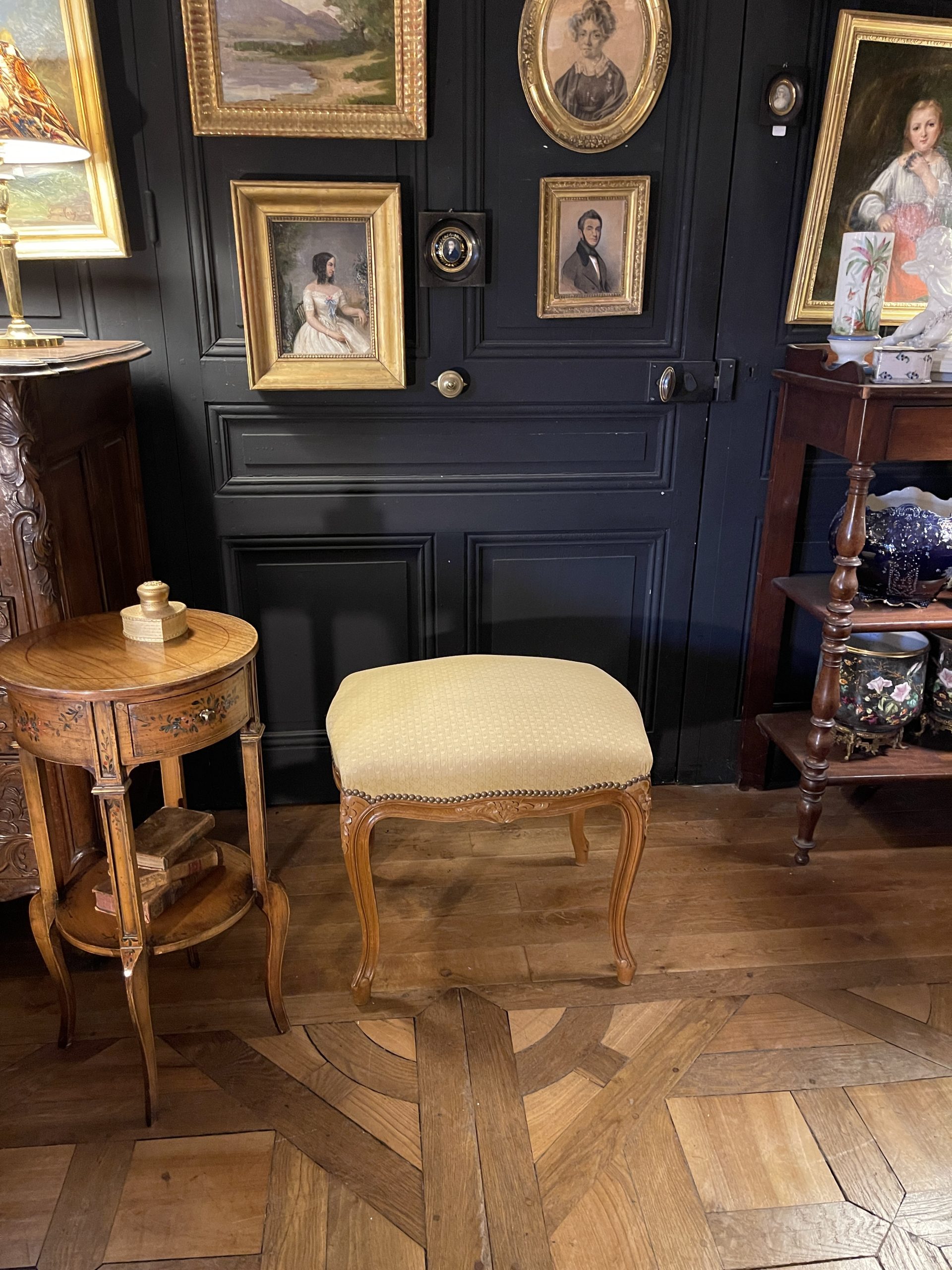Ponvianne Antiquités Tabouret style Louis XV 9