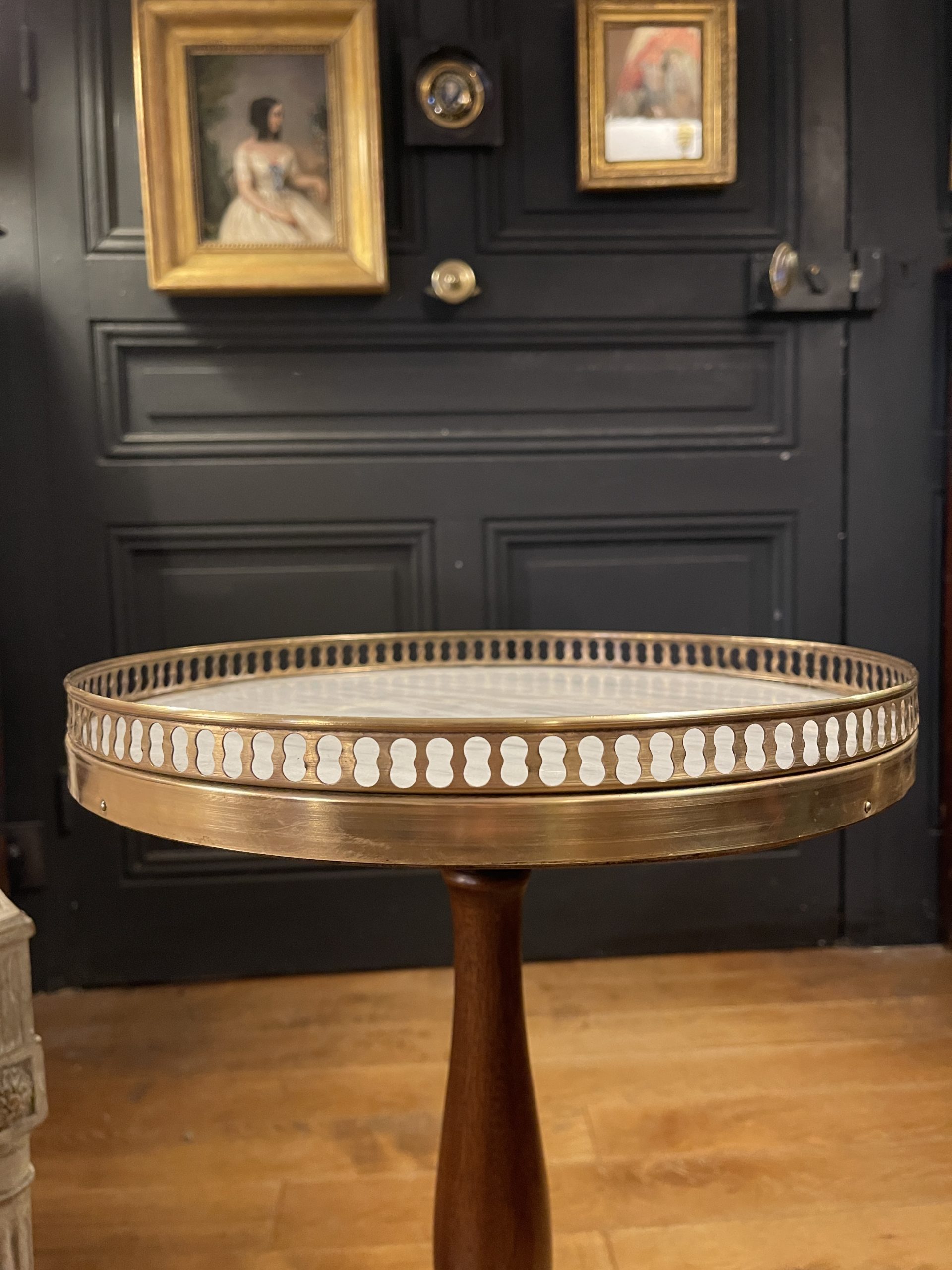 Ponvianne Antiquités guéridon tripode 5