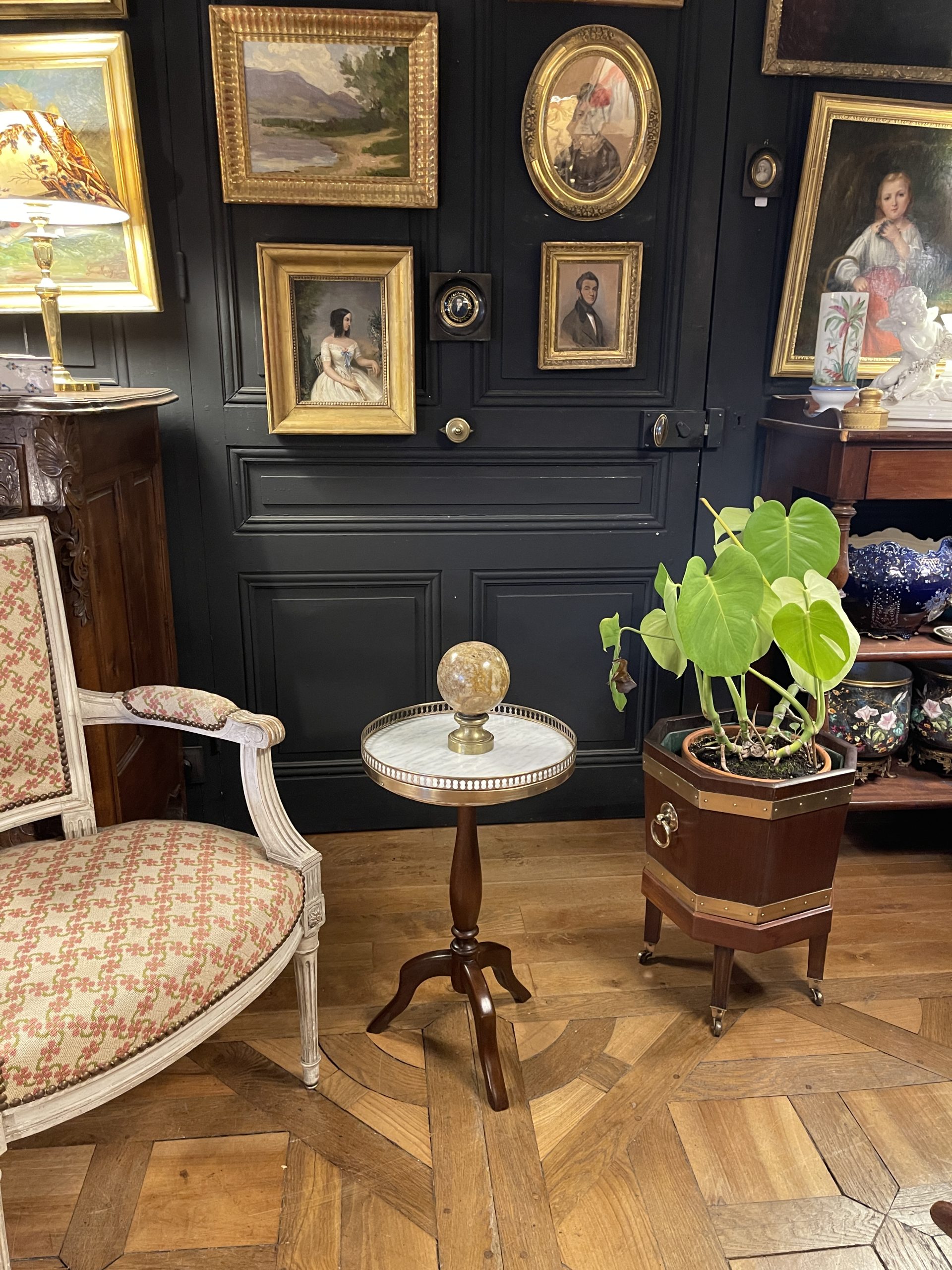 Ponvianne Antiquités guéridon tripode 9