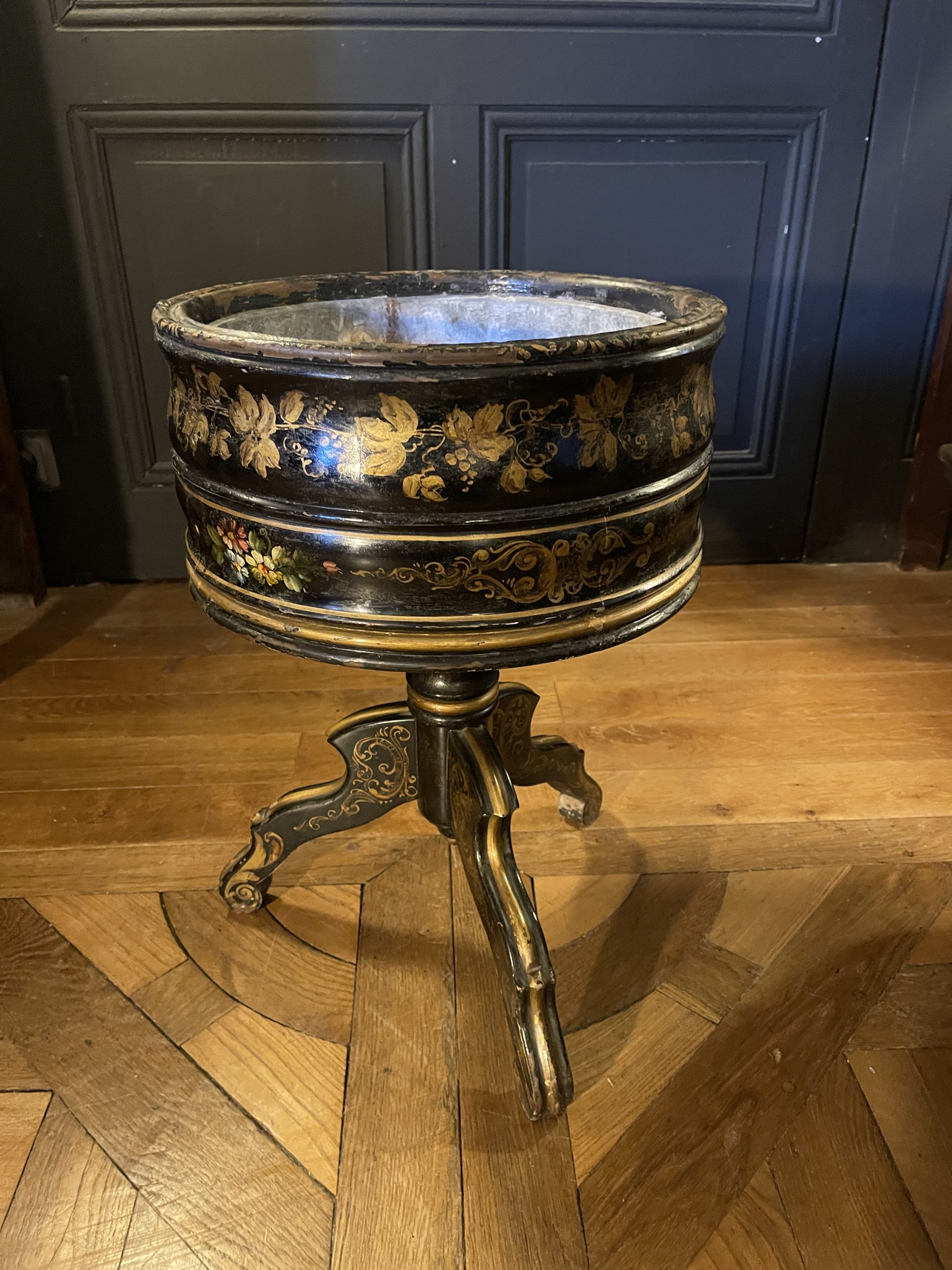 Ponvianne Antiquités jardiniere NIII N°2 2