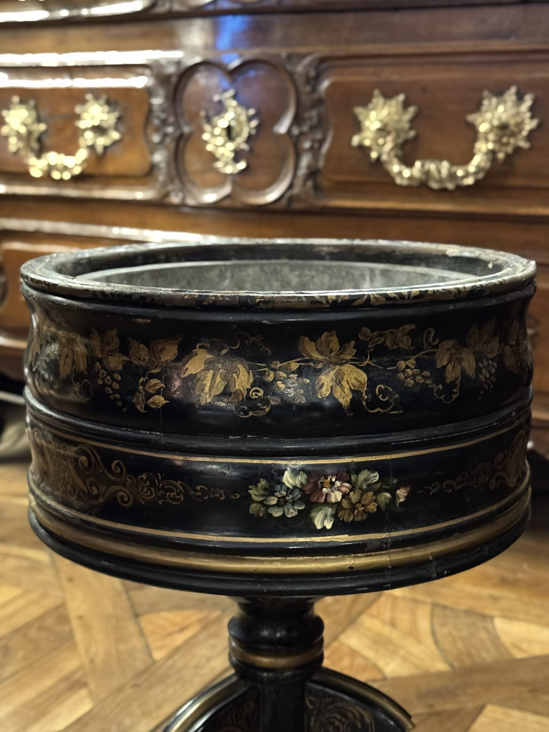 Ponvianne Antiquités jardiniere NIII N°2 8