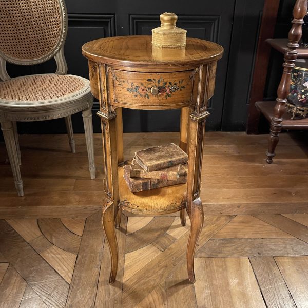 Petite table à décor floral style Transition