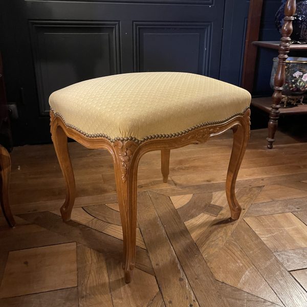 Tabouret de style Louis XV