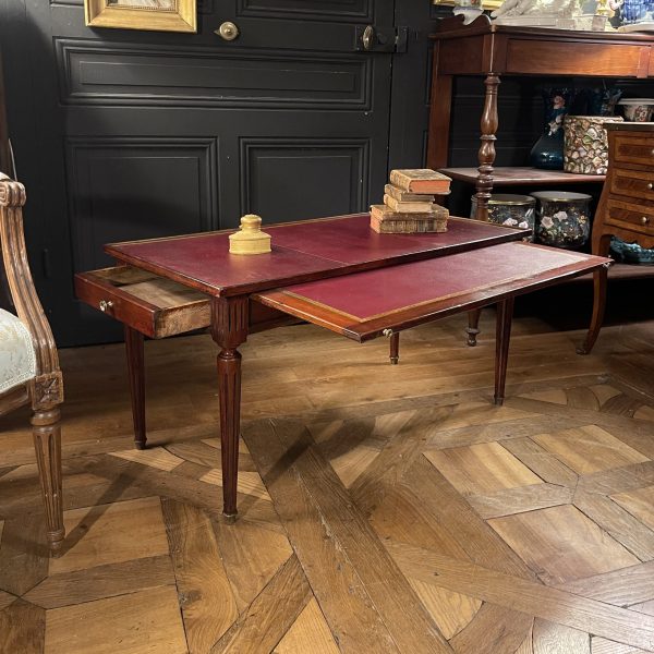 Table basse style Louis XVI