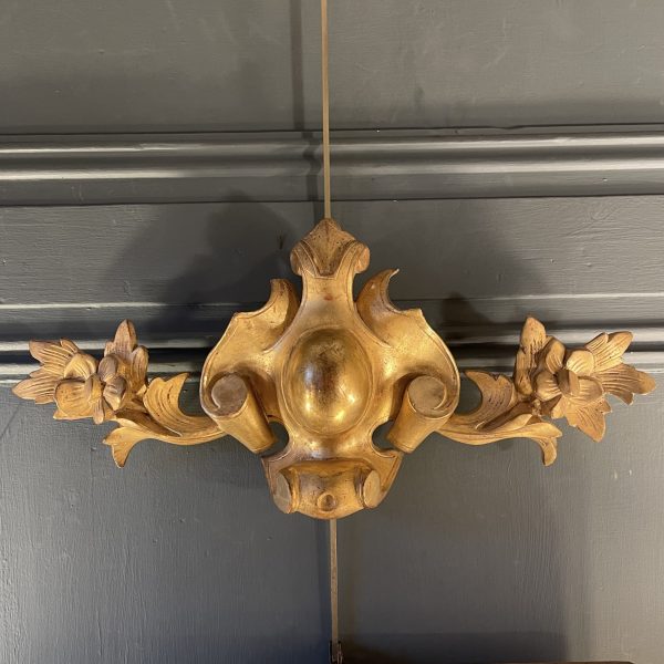 Gilded Carved Wooden Ornament In The Louis XVI Style