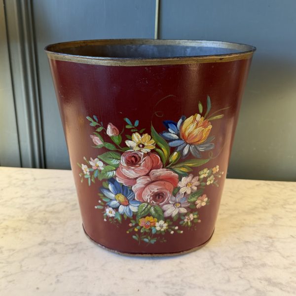 Corbeille en tôle peinte, Hauteur 29.5 cm