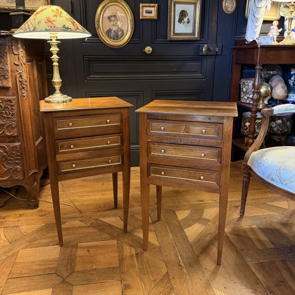 Paire de chevets de style Louis XVI