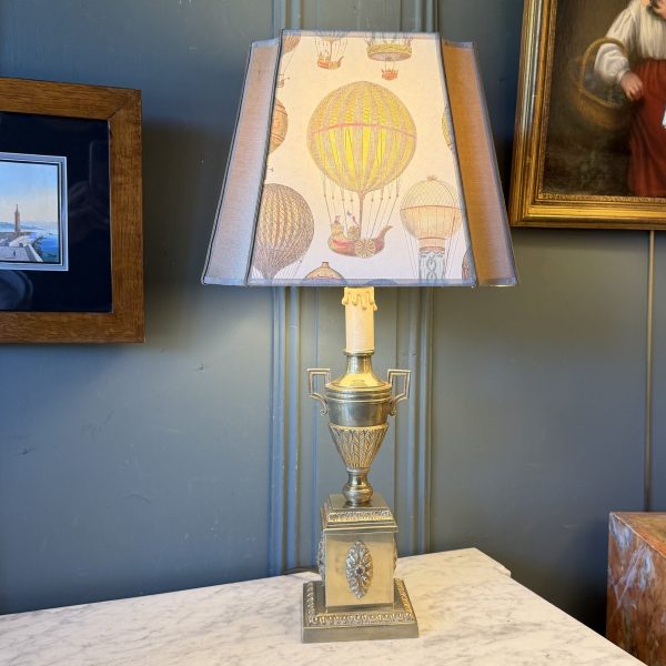 Lampe à cassolette en bronze, Hauteur 58,5 cm