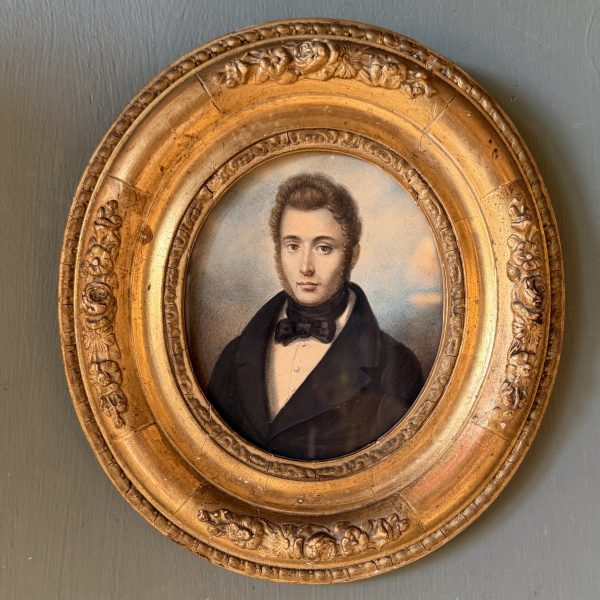 Portrait d'homme, grande miniature vers 1840