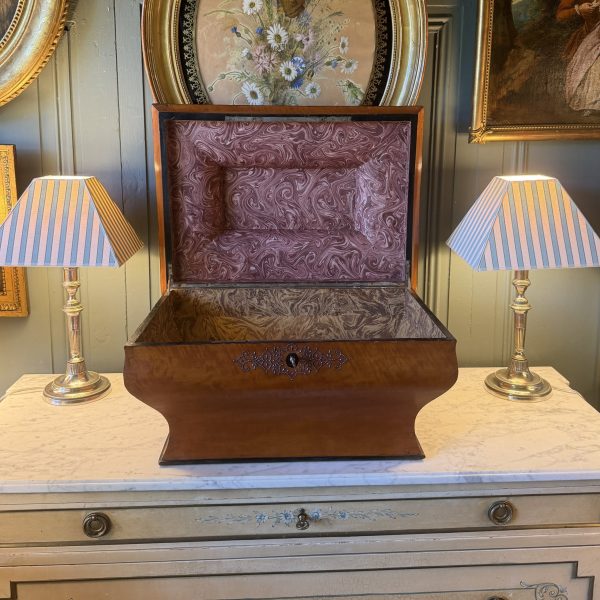 Grand coffret à châle époque Charles X