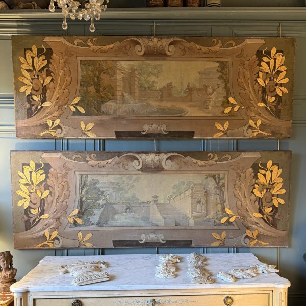 Grande paire de toiles peintes décoratives en trompe-l'oeil