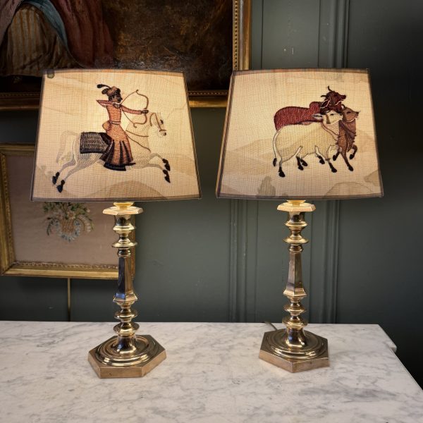 Paire de lampes en bronze, Hauteur 46 cm